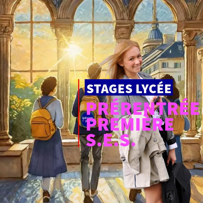 Élève de lycée souriante participant au stage de prérentrée en SES à Ipécom Paris, accompagnée d’autres élèves dans un cadre scolaire motivant.